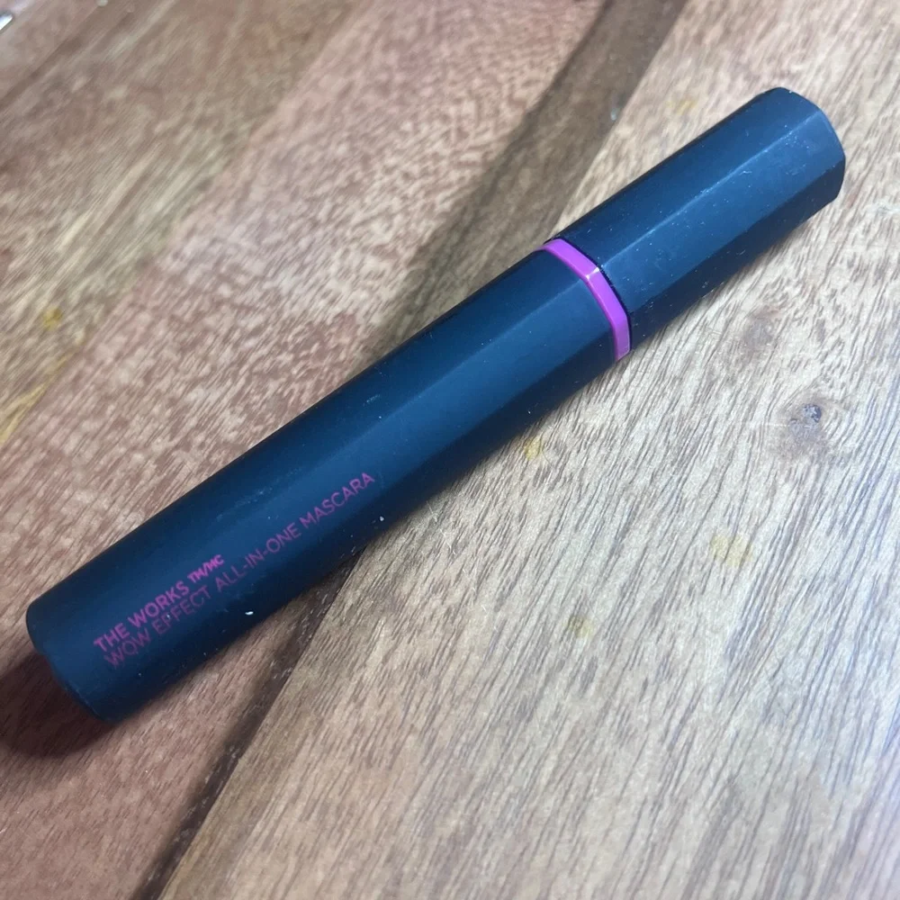 Col-Lab The Works Wow Effect All-in-One Mascara Extreme Black Extreme Black